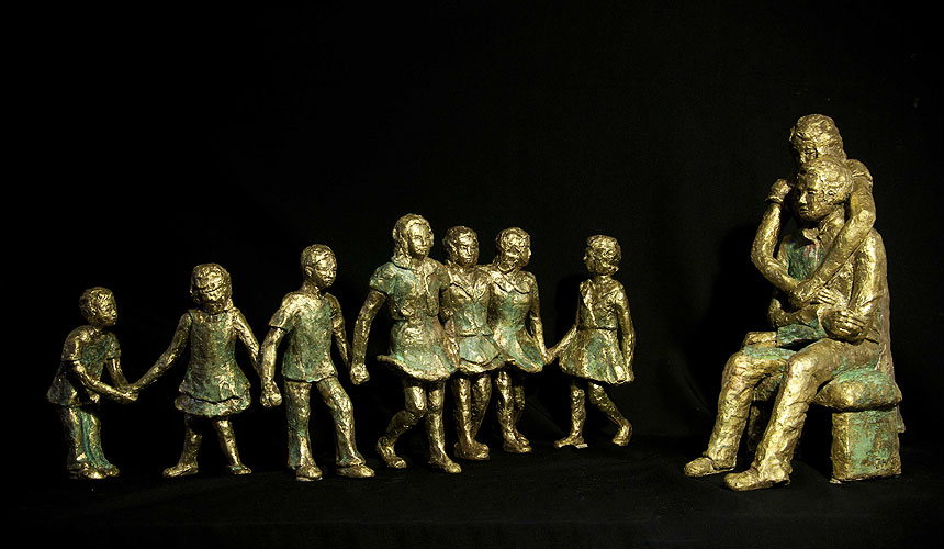 El Sueño, Bronce, 74cm x 23cm x25 cm y La Sabiduría 43cm x 21cm x 17cm