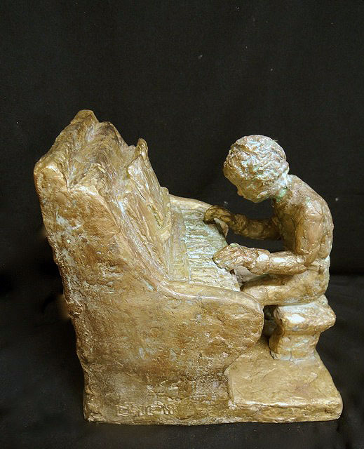 Técnica bronce, Medidas: 18cms x 18cms x 14cms